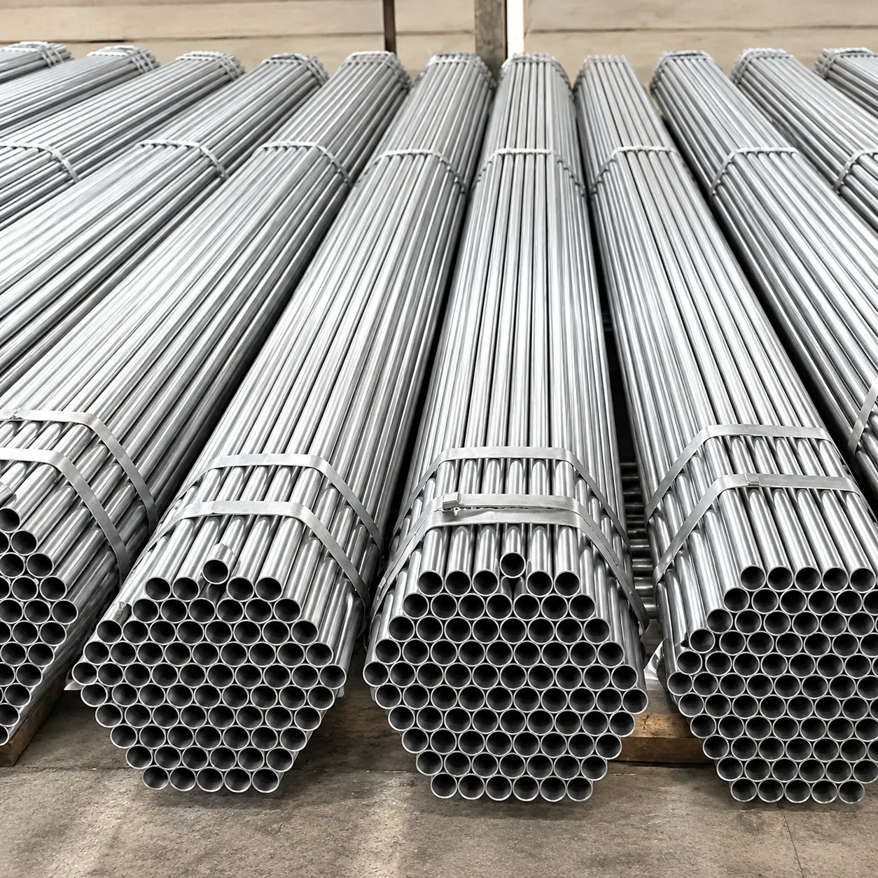 Galvanized seamless steel pipe manufacturer in India